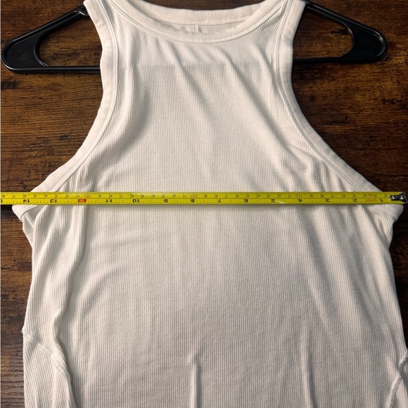 Lululemon White Ribbed Tank Top - Measurements Included - Picture 4 of 6